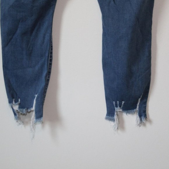 Judy Blue Mid Rise Cropped Fit Distressed Destroyed Jeans Plus Size 22W H13696 - Picture 8 of 11